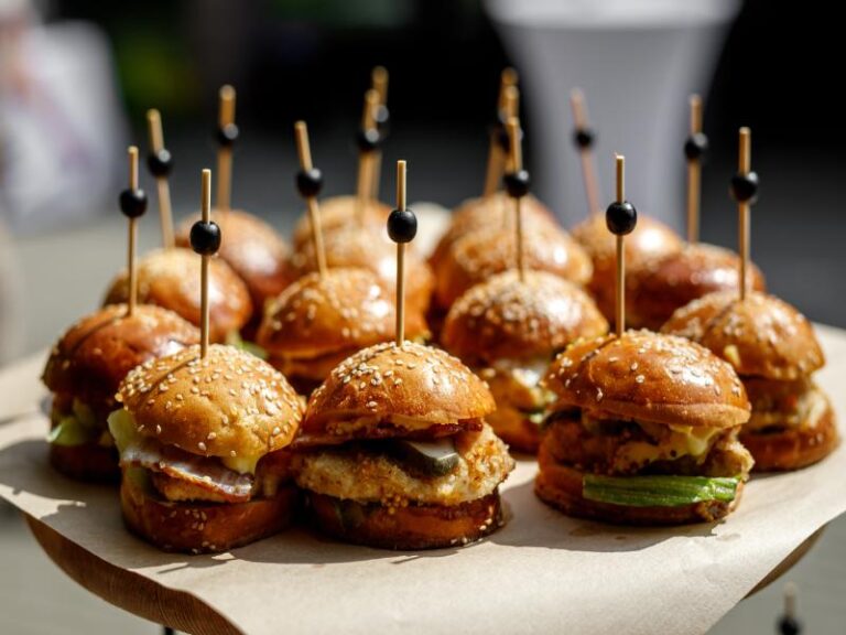 What to Ask Before Choosing a Catering Service for Your Next Event