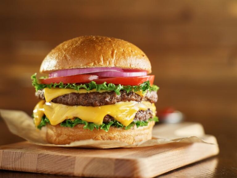 Where’s a Good Place for Burgers Near Me in Dearborn, MI?