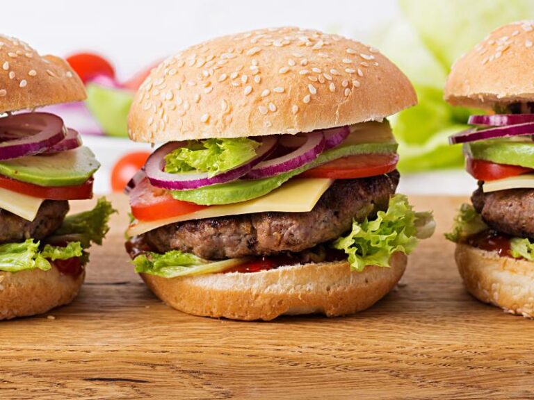 How to Build a Balanced Catering Menu for Your Event