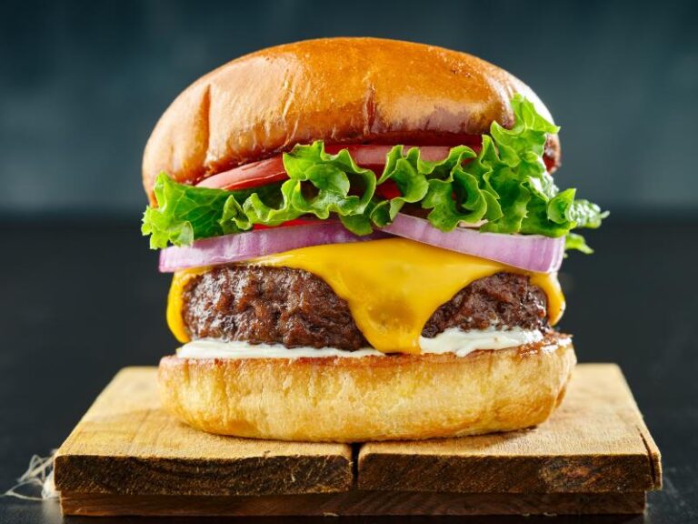 A Halal Burger Turns a Simple Craving Into a Meal Worth Remembering in Canton, MI